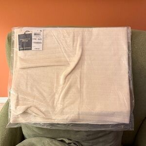 NWT Charter Club Luxury Cashmere Scarf in Bianco Crema